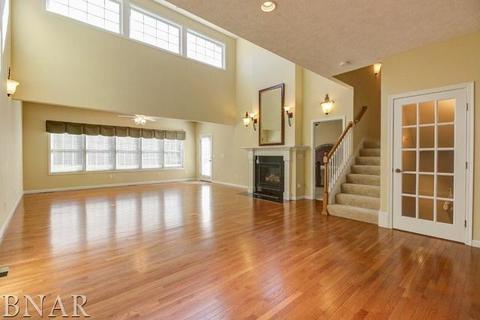 43 Monarch Dr, Bloomington, IL 61704 photo 2