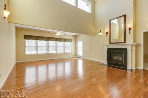 43 Monarch Dr, Bloomington, IL 61704 photo 3