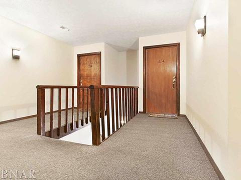 2802 E Lincoln #2A, Bloomington, IL 61704 photo 8