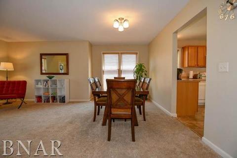 1021 E Washington St, Bloomington, IL 61701 photo 9