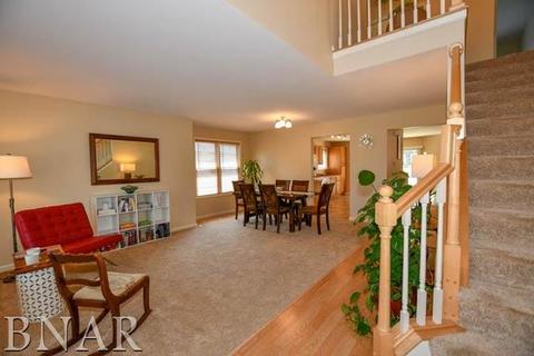 1021 E Washington St, Bloomington, IL 61701 photo 10