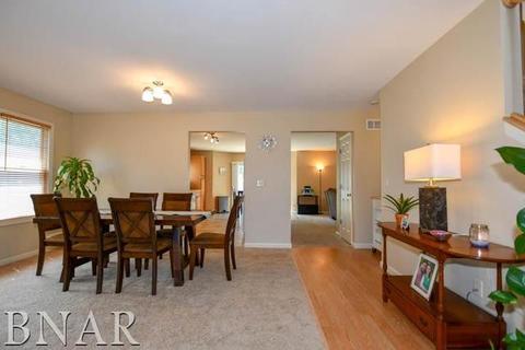 1021 E Washington St, Bloomington, IL 61701 photo 11
