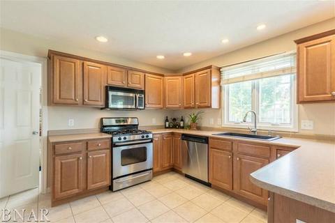 401 Gambel Ct, Normal, IL 61761 photo 4