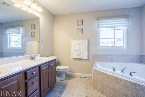 401 Gambel Ct, Normal, IL 61761 photo 9