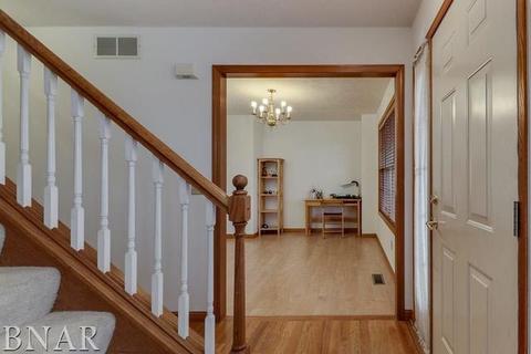 1507 Dublin, Normal, IL 61761 photo 13