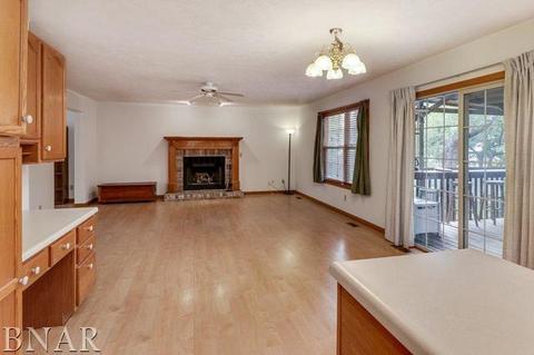 1507 Dublin, Normal, IL 61761 photo 8