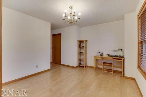 1507 Dublin, Normal, IL 61761 photo 14