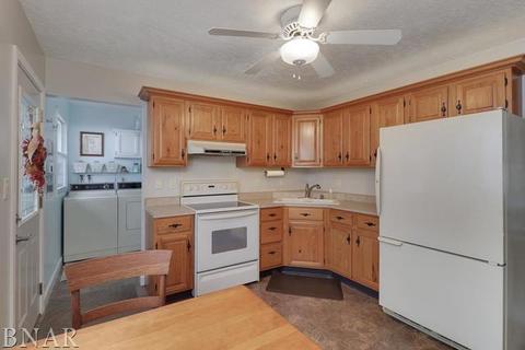 306 Daisy Ln, Normal, IL 61761 photo 7