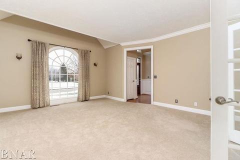 2107 Cinnamon, Bloomington, IL 61704 photo 9