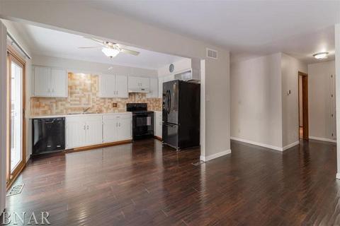 207 W Raab Rd, Normal, IL 61761 photo 8