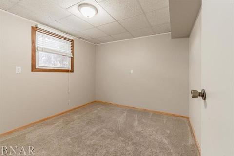 207 W Raab Rd, Normal, IL 61761 photo 18