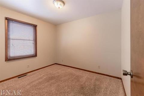 207 W Raab Rd, Normal, IL 61761 photo 12
