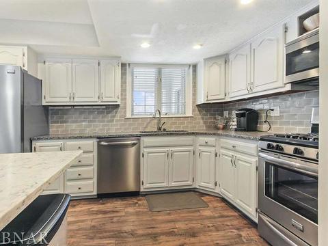 48 Chiswick Cir, Bloomington, IL 61704 photo 10