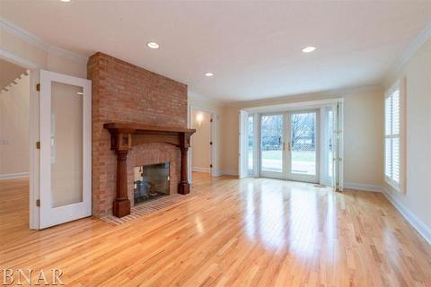 2003 Castle Ave, Bloomington, IL 61701 photo 12