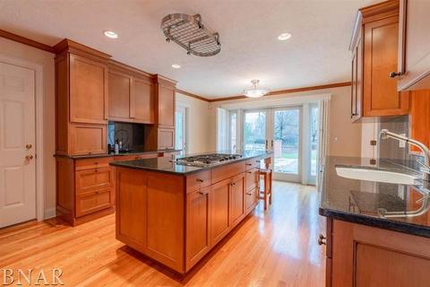 2003 Castle Ave, Bloomington, IL 61701 photo 17