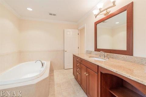 2003 Castle Ave, Bloomington, IL 61701 photo 34