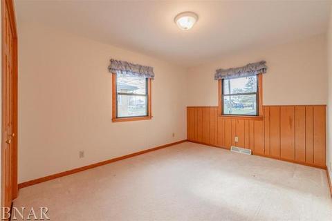 304 Grandview Dr, Normal, IL 61761 photo 25