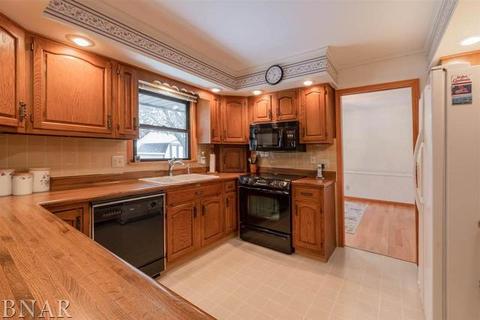 304 Grandview Dr, Normal, IL 61761 photo 3