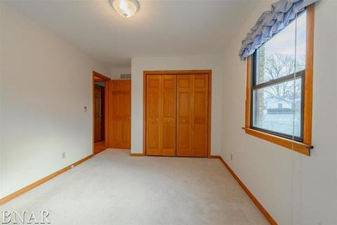 304 Grandview Dr, Normal, IL 61761 photo 26