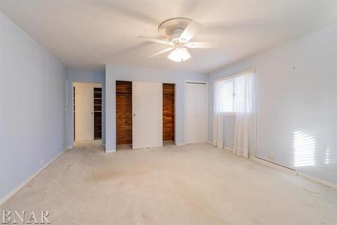 906 N School, Normal, IL 61761 photo 7