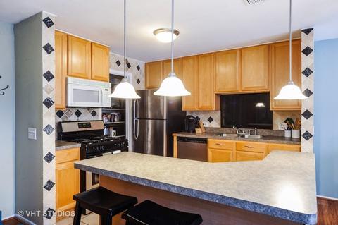 585 Williamsburg Ct #C2, Wheeling, IL 60090 photo 4