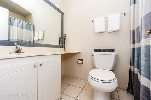 585 Williamsburg Ct #C2, Wheeling, IL 60090 photo 8
