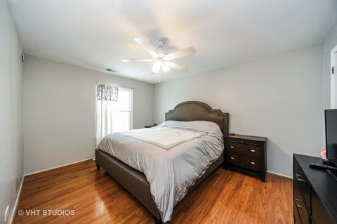 585 Williamsburg Ct #C2, Wheeling, IL 60090 photo 6