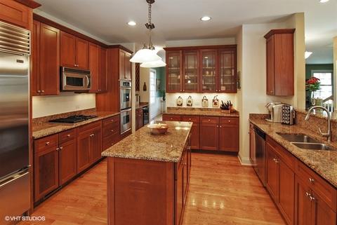 157 Gage Rd, Riverside, IL 60546 photo 9