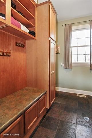 157 Gage Rd, Riverside, IL 60546 photo 24