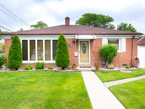 4301 Maple Ave, Brookfield, IL 60513 photo 1