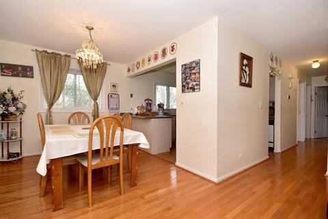 991 Stuart Dr, Bartlett, IL 60103 photo 5