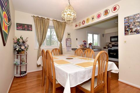 991 Stuart Dr, Bartlett, IL 60103 photo 6