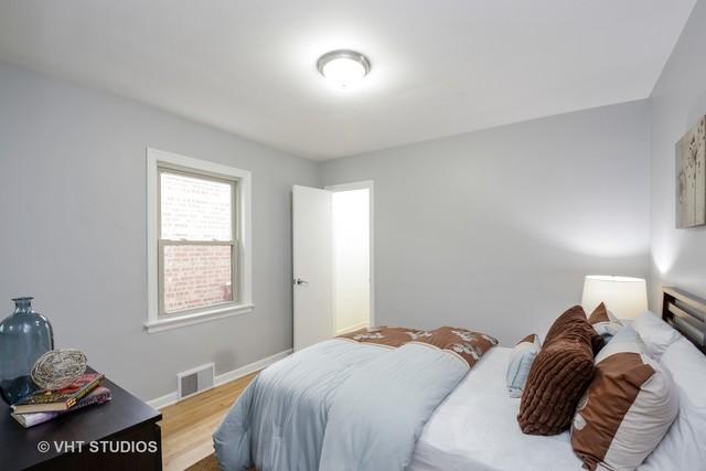  3530 W 73rd St, Chicago, IL 60629 photo 7