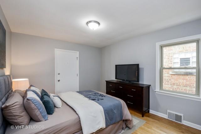  3530 W 73rd St, Chicago, IL 60629 photo 6