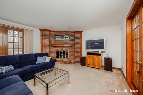 134 Circle Ridge Dr, Burr Ridge, IL 60527 photo 6