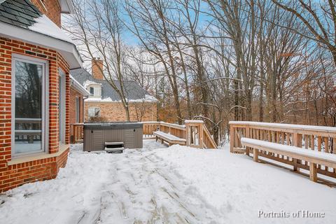 134 Circle Ridge Dr, Burr Ridge, IL 60527 photo 3