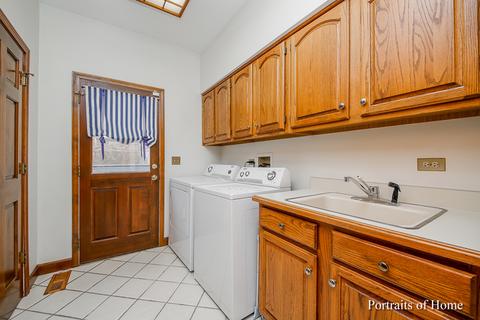 134 Circle Ridge Dr, Burr Ridge, IL 60527 photo 26