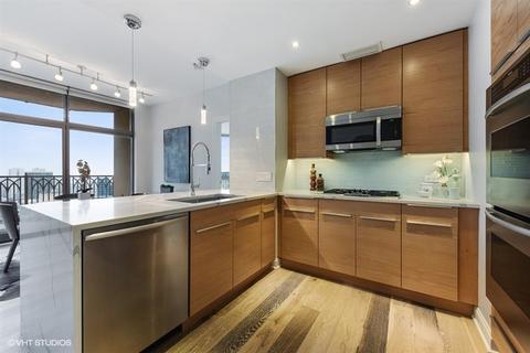 21 E Huron St #3201, Chicago, IL 60611 photo 4