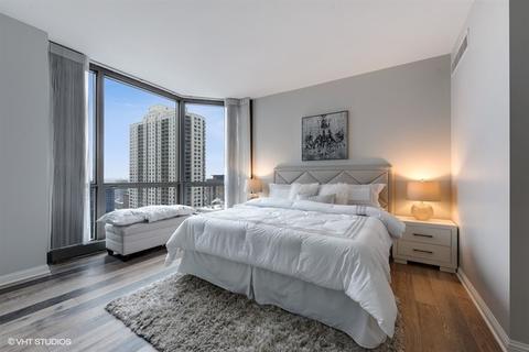 21 E Huron St #3201, Chicago, IL 60611 photo 7