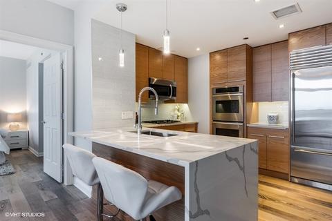 21 E Huron St #3201, Chicago, IL 60611 photo 5