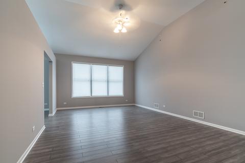 1240 Bison Ln, Hoffman Estates, IL 60192 photo 13