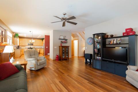 6080 Frank Dr, Hoffman Estates, IL 60192 photo 9