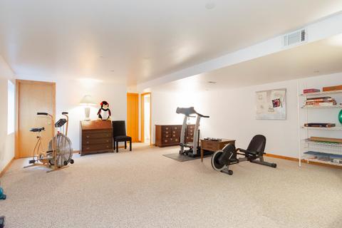 6080 Frank Dr, Hoffman Estates, IL 60192 photo 27