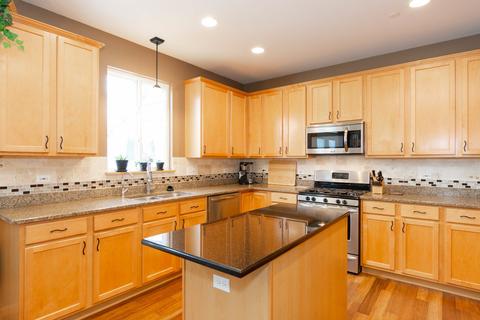 6080 Frank Dr, Hoffman Estates, IL 60192 photo 6