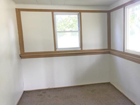 402 E Kansas St, Bureau, IL 61315 photo 9