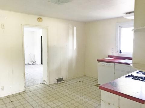 402 E Kansas St, Bureau, IL 61315 photo 5