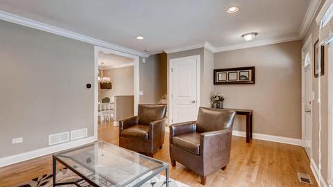 230 E Bradley St, Des Plaines, IL 60016 photo 5