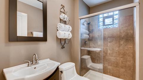 230 E Bradley St, Des Plaines, IL 60016 photo 21