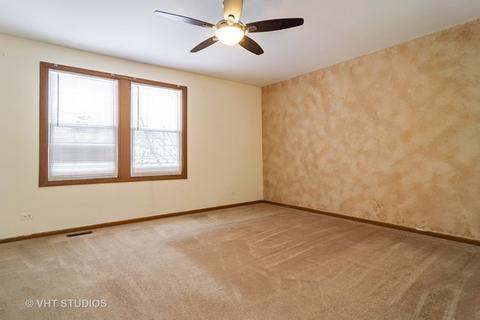 4635 N Sapphire Dr, Hoffman Estates, IL 60192 photo 6