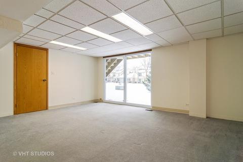 4635 N Sapphire Dr, Hoffman Estates, IL 60192 photo 9